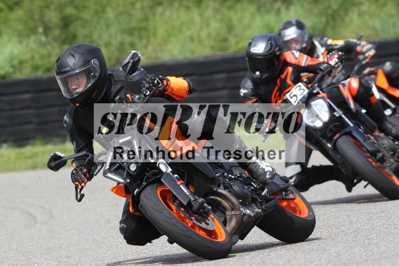 /Archiv-2025/10 23.04.2025 Cornu Master School ADR/rot-rouge/20